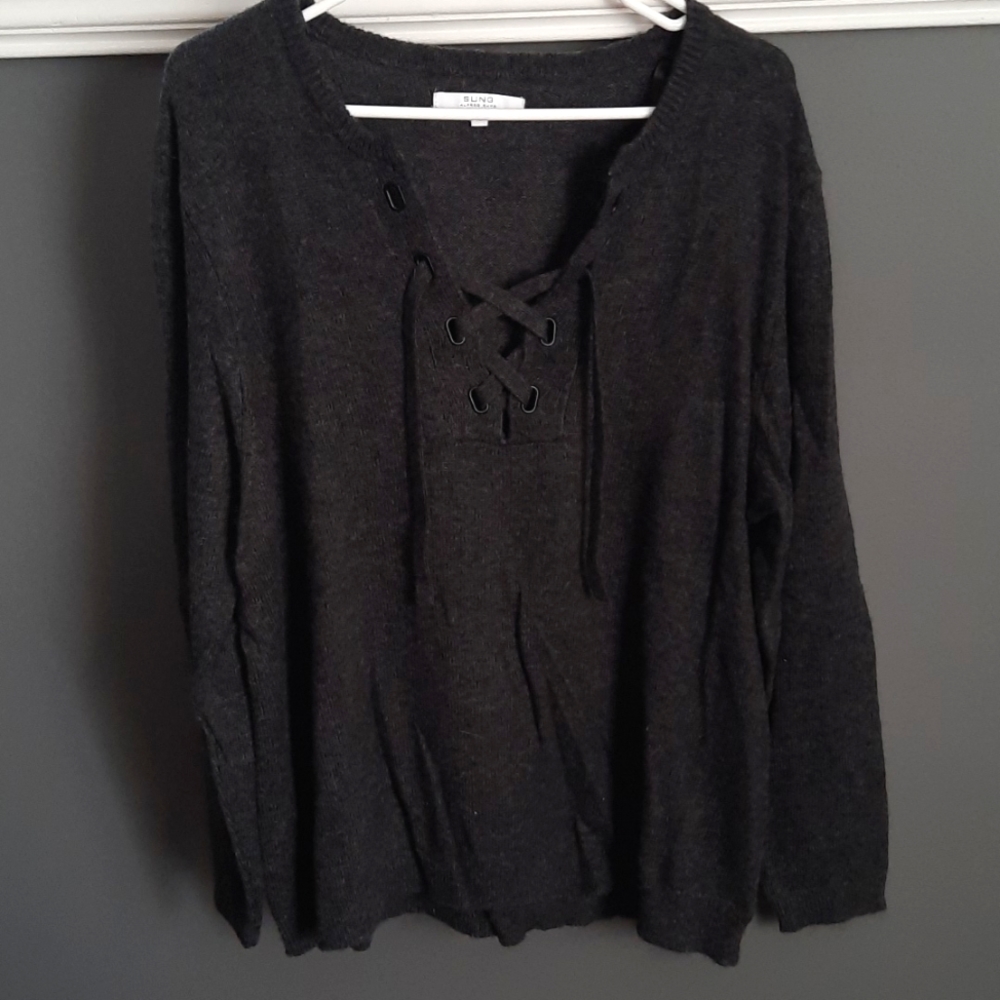 Alfred Sung sweater